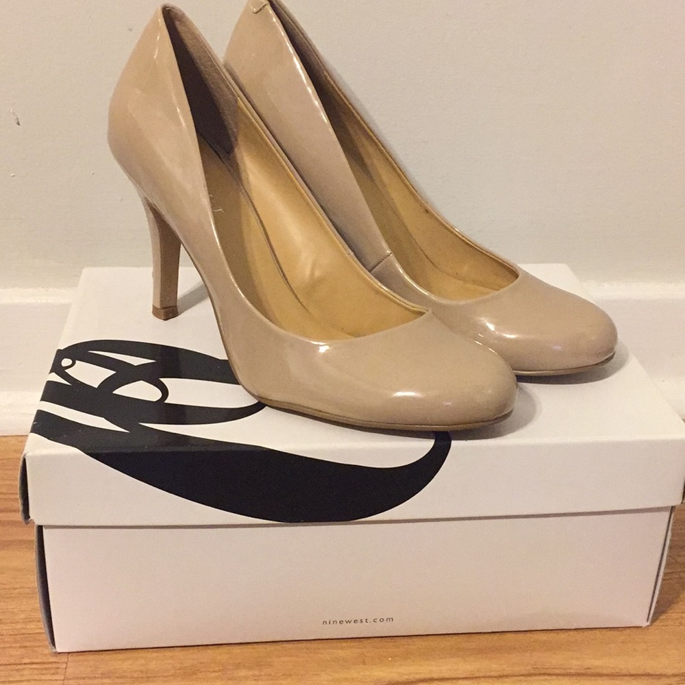 Nine West Taupe Heels